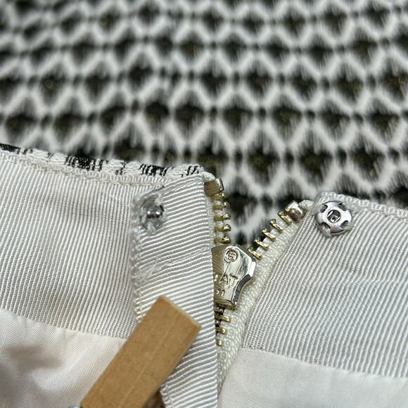 Loft Women's Black & White Print Zipper Back Skirt Size 8 - Picture 10 of 11
